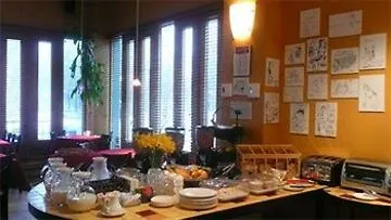 Inn Auberge De La Fontaine Montreal